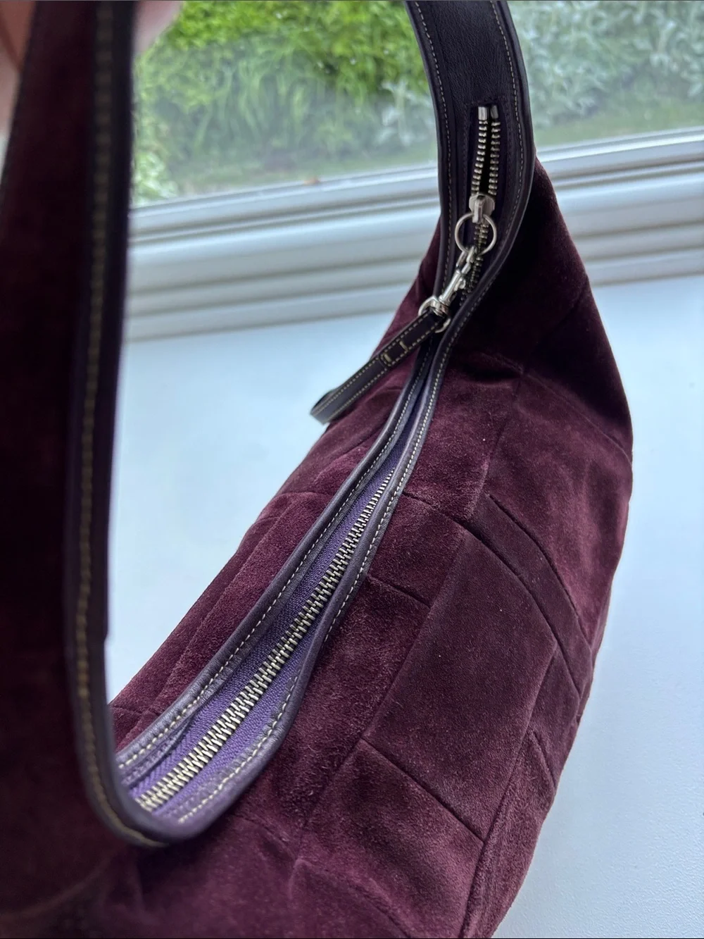Coach y2k Ergo Hobo in burgundy suede patchwork. - Picture 6 of 10